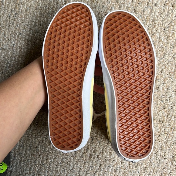 VANS SK8-Hi sneakers in pastel color block Mens 9.5 Women’s 11 - Picture 16 of 16